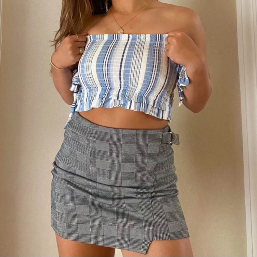tie sleeve crop top